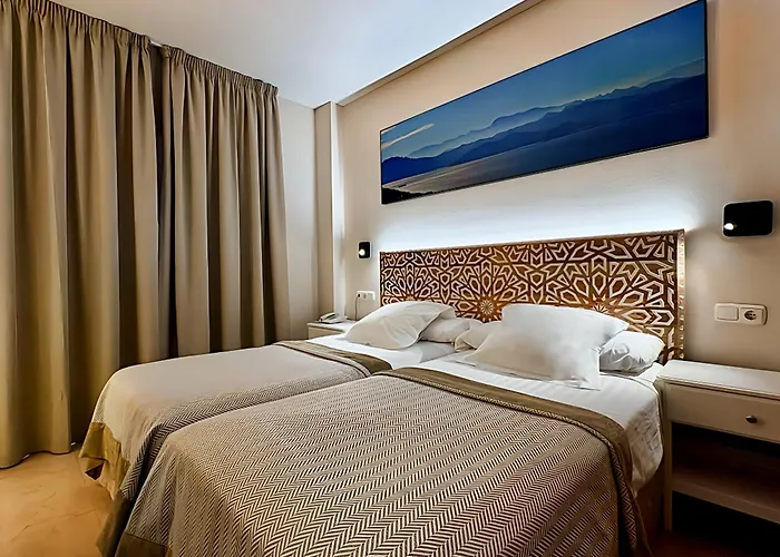 Turisticos 3* Фуэнхирола