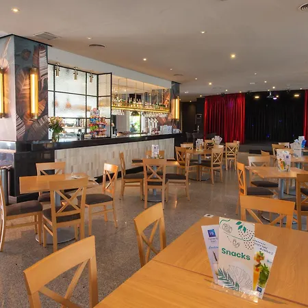 Turisticos Aparthotel