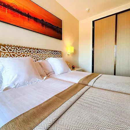 Turisticos Фуэнхирола