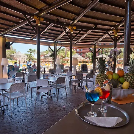 Aparthotel Turisticos