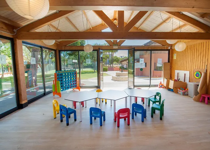 アパートホテル フエンヒローラ ビーチ アパルタメントス ツリスティコス フエンヒロラ