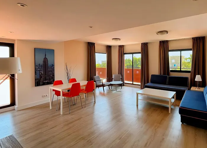 アパートホテル フエンヒローラ ビーチ アパルタメントス ツリスティコス フエンヒロラ