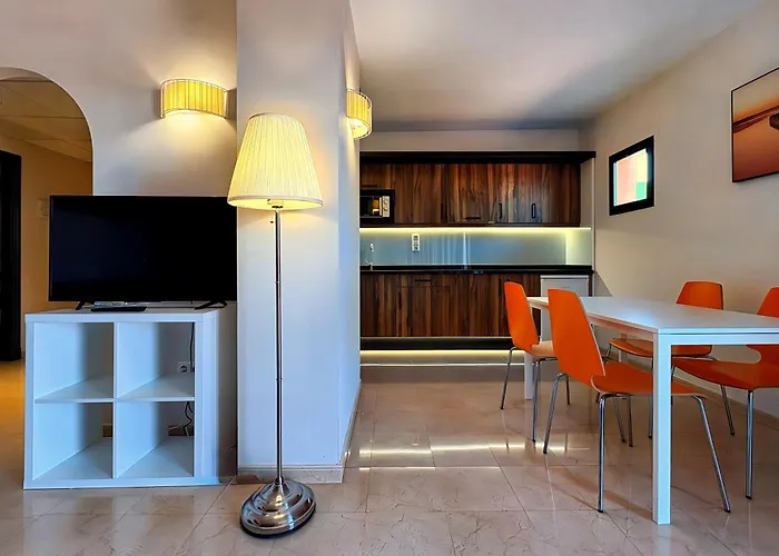 フエンヒローラ ビーチ アパルタメントス ツリスティコス 3*