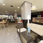 아파트호텔 Turisticos 푸엔히롤라