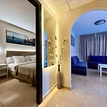 מלון דירות Turisticos 3*