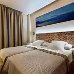 Turisticos 3* 푸엔히롤라