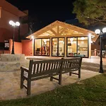 Turisticos 아파트호텔 푸엔히롤라